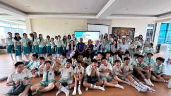 Group photo at the end of the event